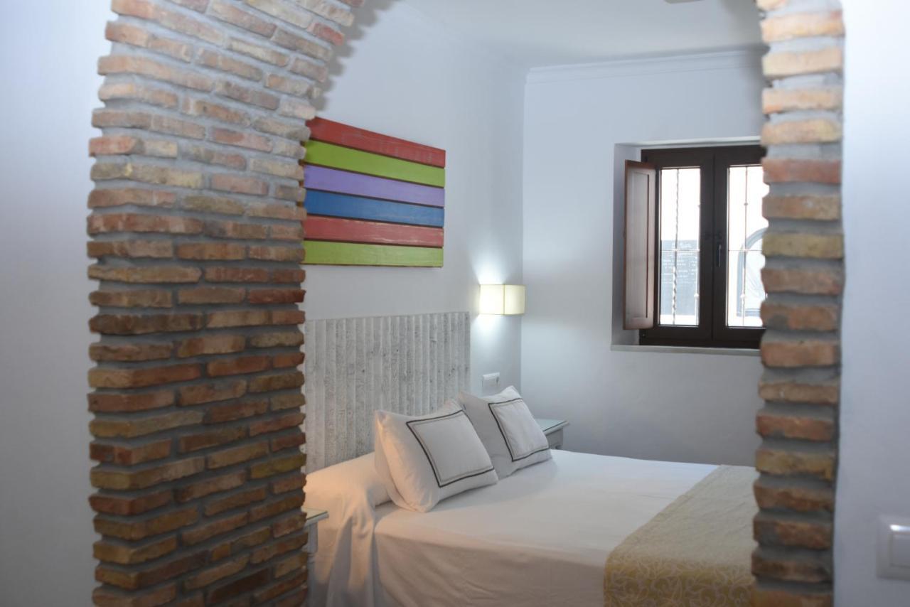 Hostal Dona Lola Marina Zahara de los Atunes Exterior photo